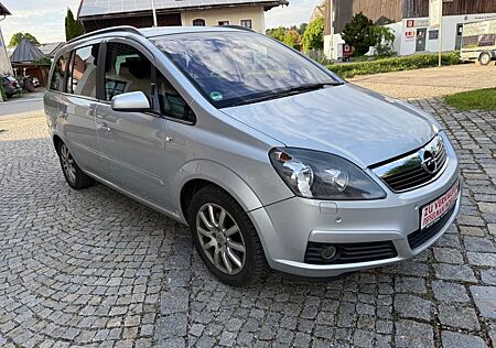 Opel Zafira B Edition