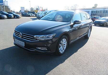 VW Passat Variant Volkswagen Business 1.5 TSI Autom.,AHK,LED