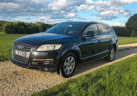 Audi Q7 3.0 TDI (DPF) quattro tiptronic -