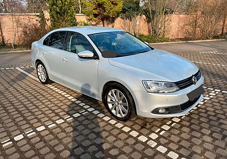 VW Jetta Volkswagen 1.4 TSI Highline Highline