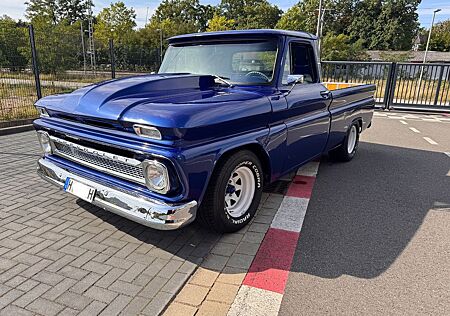 GMC Series 1000 Pickup komplett restauriert - Klima