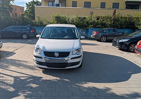 VW Touran Volkswagen 1.9 TDI DPF Conceptline