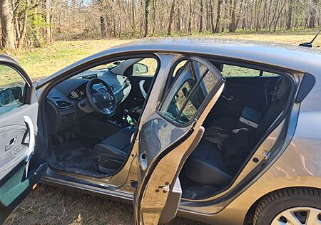 Renault Megane Bose Edition ENERGY TCe 115 Start & S...