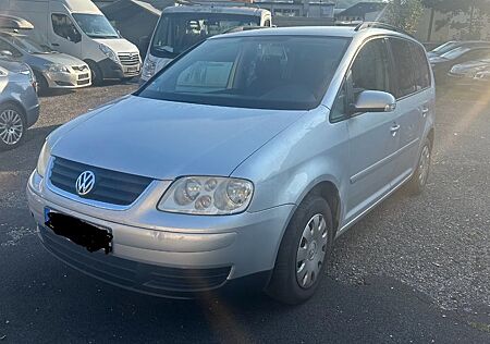 VW Touran Volkswagen 1.9 TDI 74kW