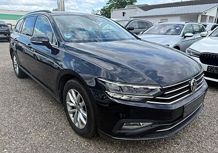 VW Passat Variant Volkswagen Passat Var.2.0 TDI DSG Business/Navi/LED/11500ne