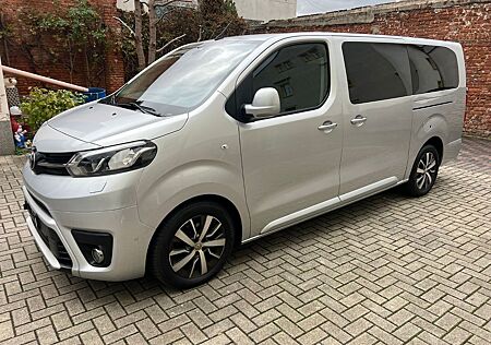 Toyota Pro Ace Proace L2 Verso 2.0/Family 8Sitze/Automatik/NAVI