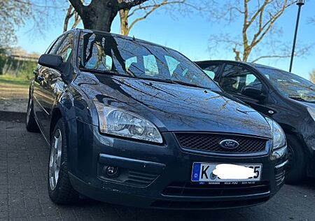 Ford Focus MK2 DA3 Kombi 1,6L 101Ps *Zahnriemen*Tüv*