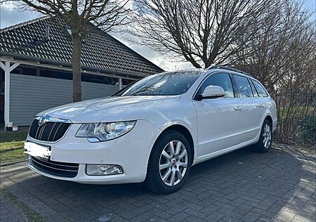 Skoda Superb 2.0 TDI Ambition Combi Ambition