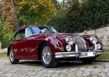 Jaguar XK 150 SE FHC