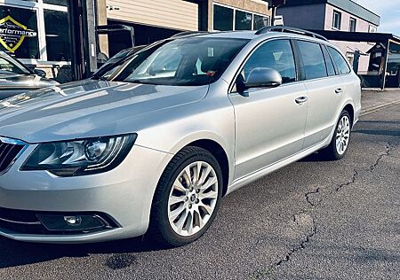 Skoda Superb 2.0 TDI Exclusive DSG NAVI BiXenon