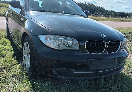 BMW 118i - Tüv neu, KD-neu, AT-Motor,8fach bereift