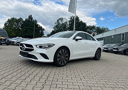 Mercedes-Benz CLA 180 Progressive *LED Navi Pano-SD DAB Kamera