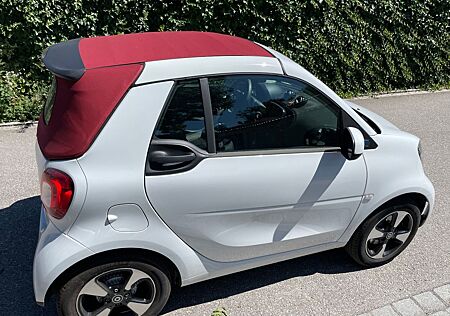 Smart ForTwo EQ cabrio 60kW edition passion