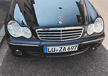 Mercedes-Benz 220 CDI AVANTGARDE T-Model