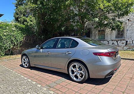 Alfa Romeo Giulia 2.0 Turbo 16V 206 kW AT8-Q4 Veloce Veloce