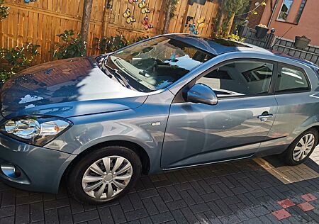 Kia Cee'd 1.6 Benziner Automatik