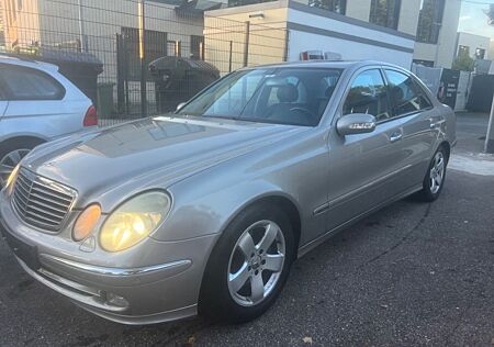 Mercedes-Benz E 270 gebraucht kaufen Mercedes-Benz E 270 CDI AVANTGARDE Navi*Leder*ESD*Partikelfil.