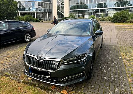 Skoda Superb 1.4 TSI iV DSG STYLE COMBI STYLE