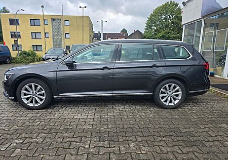 VW Passat Volkswagen 1.6 VARIANT TDI DSG-7