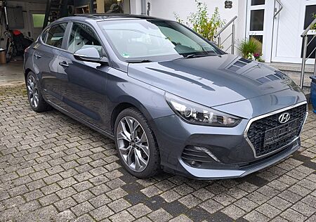 Hyundai i30 1.4 T-GDI Style Fastback Style