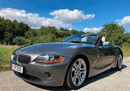 BMW Z4 2.5i in sehr gutem Zustand