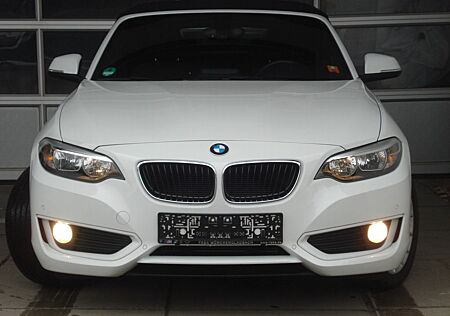 BMW 220iA Cabrio Advantage