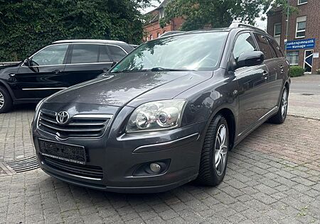Toyota Avensis Kombi 2.2 D-CAT Sol