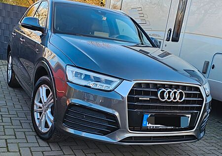 Audi Q3 S-line 2.0 TFSI 132kW quattro S tronic