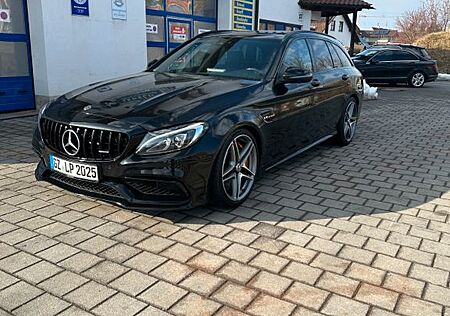 Mercedes-Benz C 63 AMG C 63S AMG