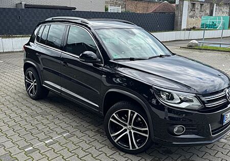 VW Tiguan Volkswagen 1.4 TSI R-Line DSG BMT CityScape Automati
