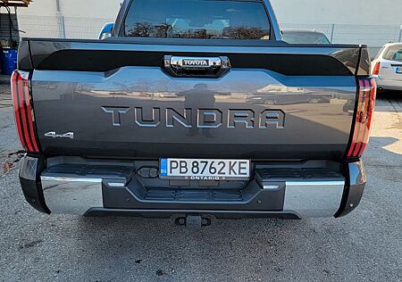 Toyota Tundra