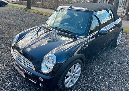 Mini Cooper Cabrio / gepflegt / Leder / HK