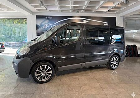 Opel Vivaro Kombi L1H1 2,7t *8-Sitzer*Klima*AHK 2,0t*