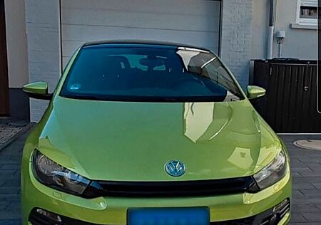 VW Scirocco Volkswagen 1.4 TSI 90kW Team - durchrepariert