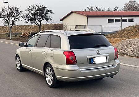 Toyota Avensis Combi 2.0l Automatik