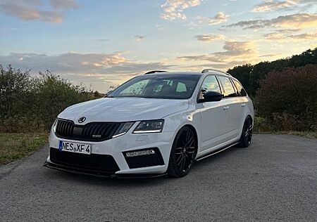 Skoda Octavia 2.0 TDI DSG 4x4 RS Combi RS