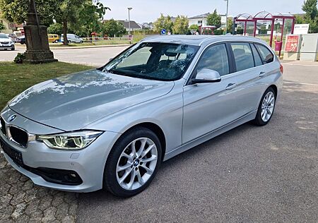 BMW 335 d xDrive Touring*Pano*Leder*Navi*TÜV