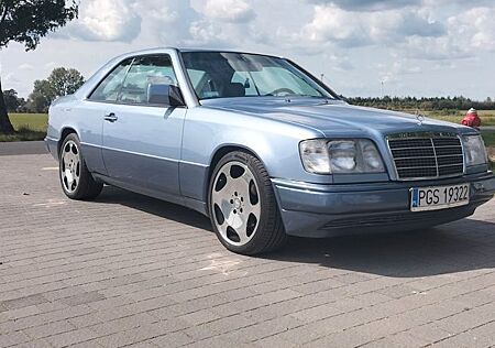 Mercedes-Benz CE 300
