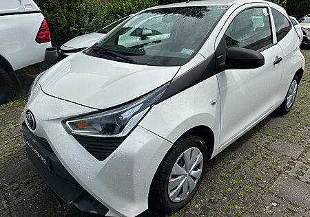 Toyota Aygo (X) Aygo (X) 1,0-l-VVT-i x