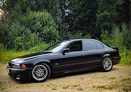 BMW 540i