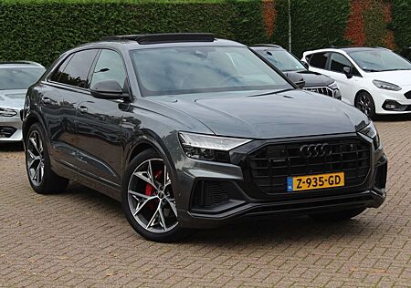 Audi Q8 gebraucht kaufen Audi Q8 55 TFSI quattro Pro Line S / Trekhaak / Panor