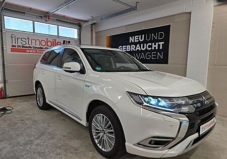 Mitsubishi Plug in Hybrid Outlander Plug-in HybridOutlander*Aut*Navi*Kamera*AHK*1.Hd