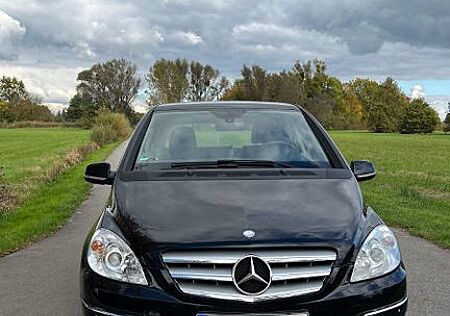 Mercedes-Benz B 180 Autotronic -