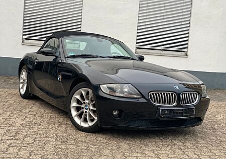 BMW Z4 3.0i Roadster *Navi/Leder/Sitzheizung/PDC*
