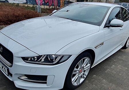 Jaguar XE 20d 180PS AWD R-Sport Automatik R-Sport