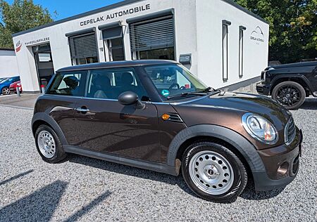 Mini ONE 1.6 nur 84000 km / Tüv 02/2027