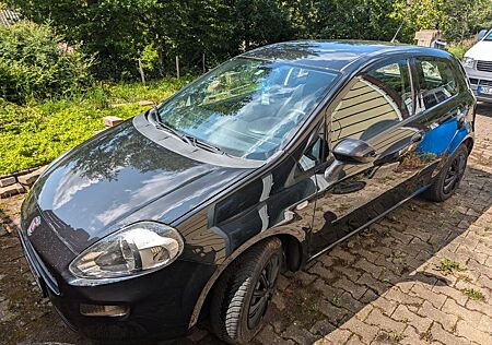 Fiat Punto EVO 1.2 Benzin Tüv Bj 2013 wenig gelaufen