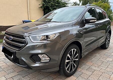 Ford Kuga 1,5 EcoBoost ST-Line Automatik