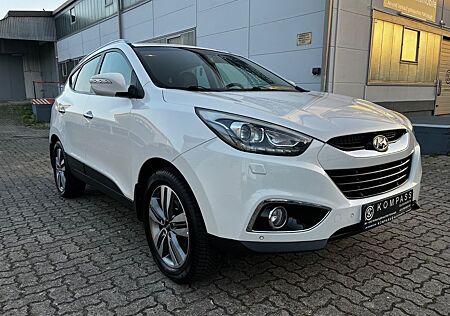 Hyundai ix35 Style AWD/NAVI/KAMERA/AHK/ALU/TÜV