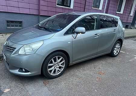 Toyota Verso 1.8l Valvematic Executive Multidrive S...